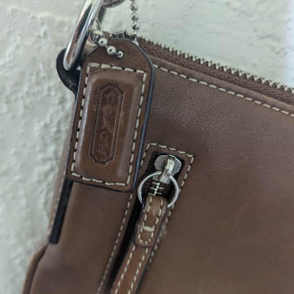 COACH purse - Picture 4 of 5